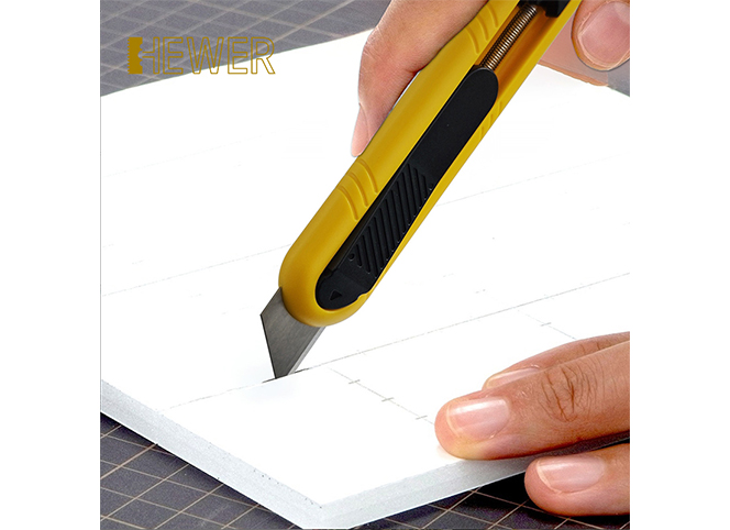 HEWER HK-2201 自動刀片回縮安全刀具